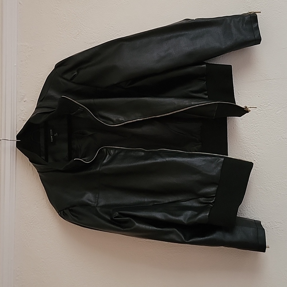 Black New Look Women's Faux Leather Puff Sleeve Full Zip Jacket - Picture 9 of 10